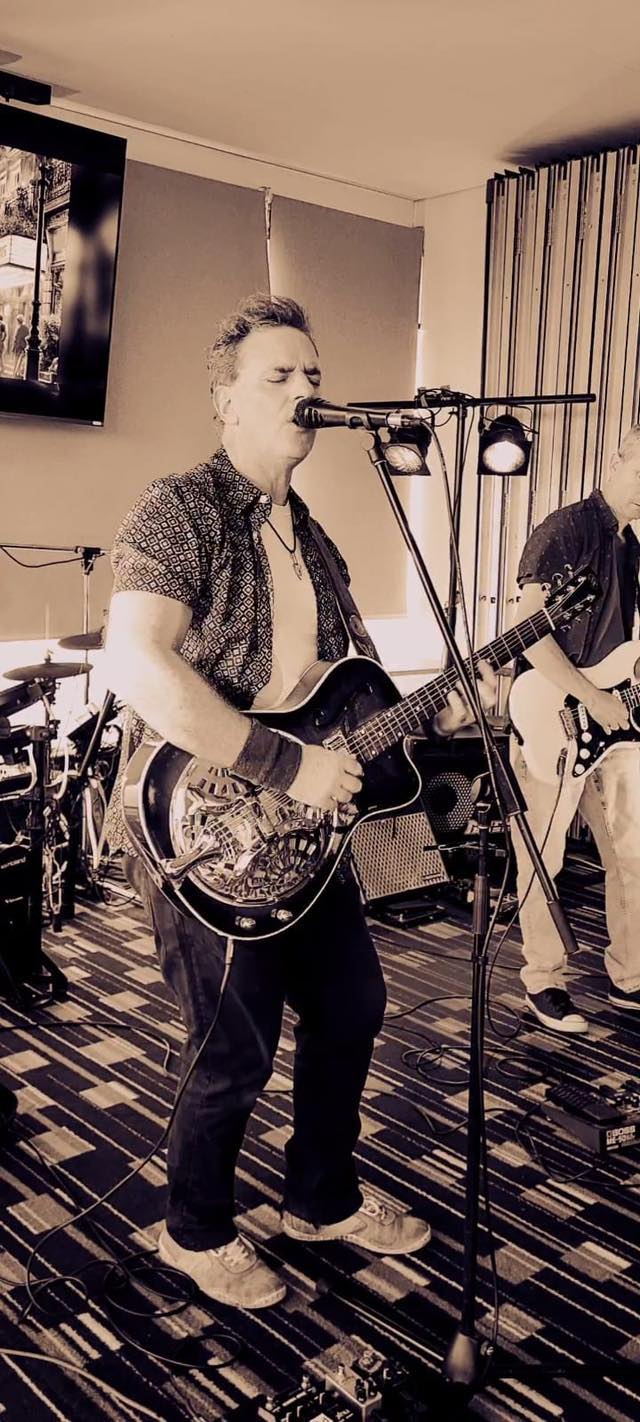 Neville Kaye — acoustic performance