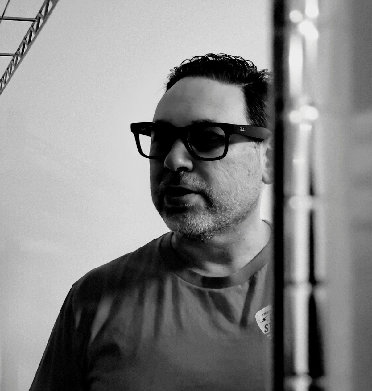 Richie Wienburg — Drums and backing vocals